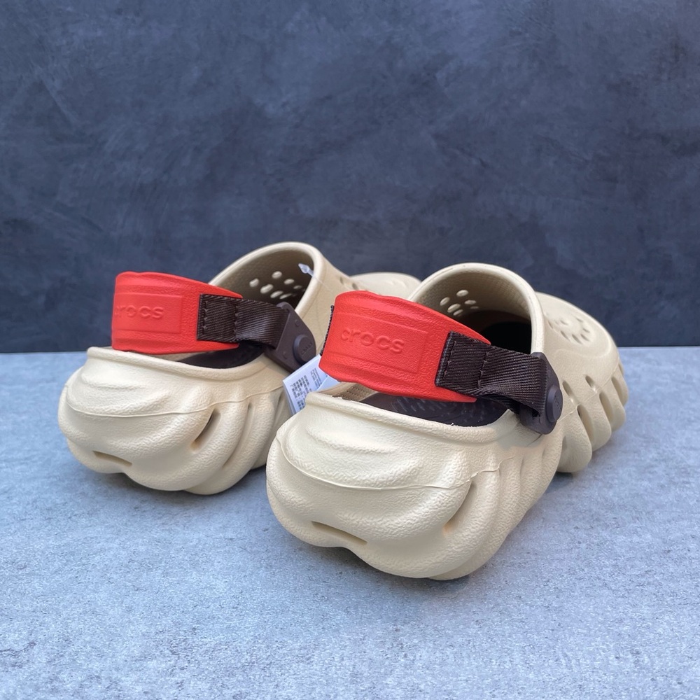 Crocs Echo Clog - Picture 8 of 15